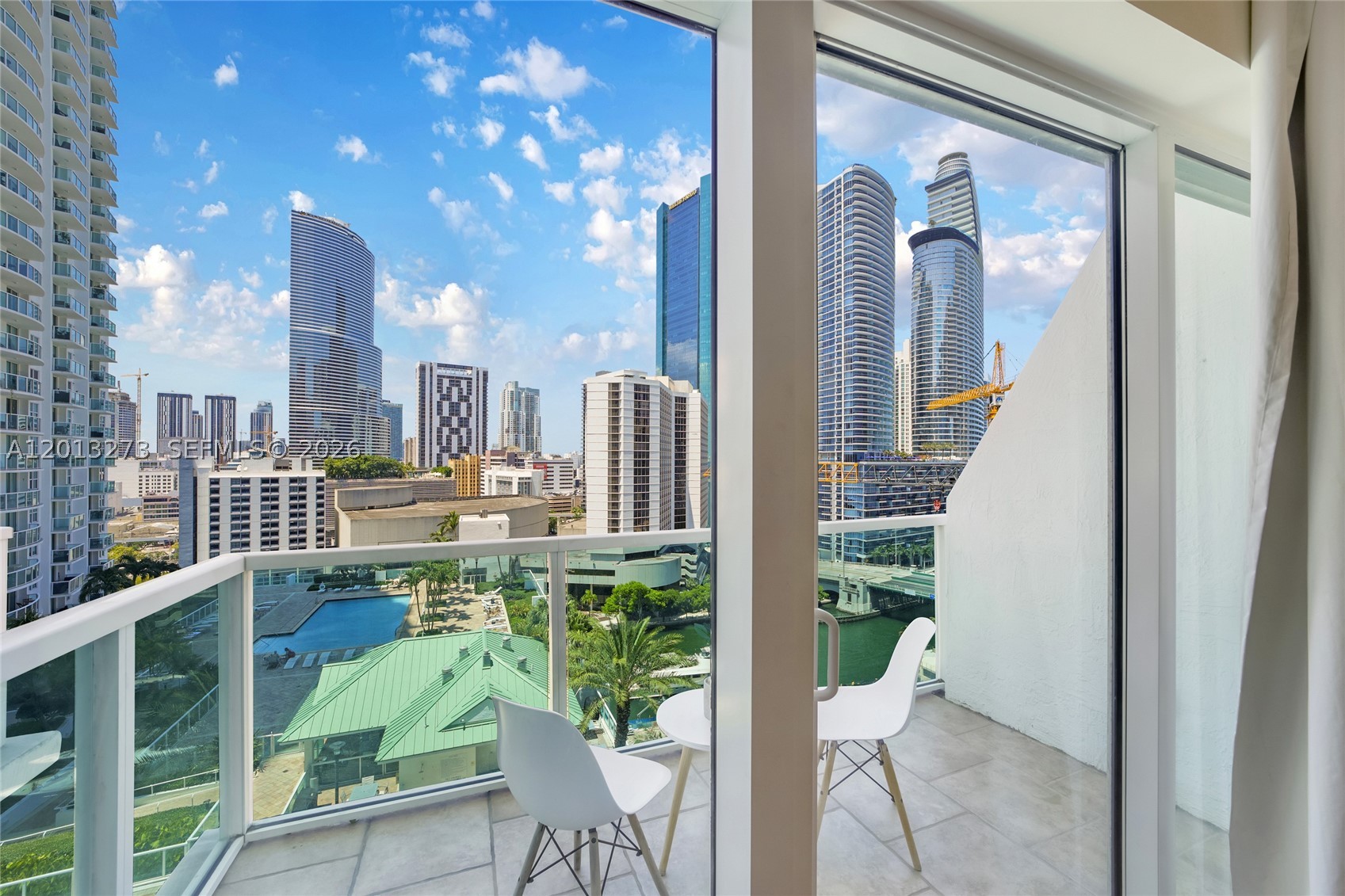 41 SE 5th St #1003, Miami FL 33131
