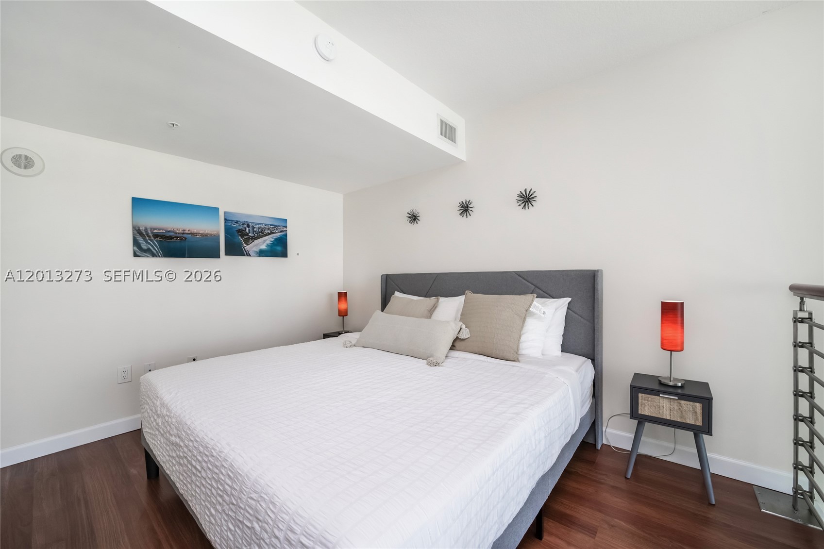 41 SE 5th St #1003, Miami FL 33131