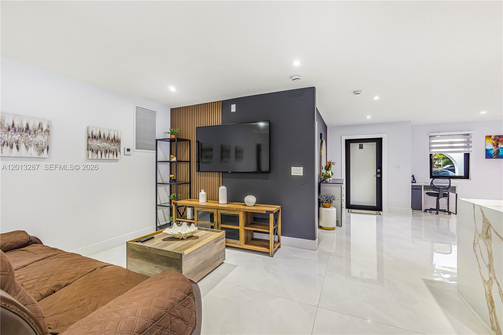 15331 Turnbull Dr, Miami Lakes FL 33014