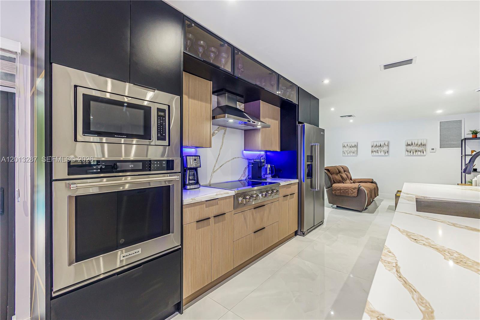 15331 Turnbull Dr, Miami Lakes FL 33014