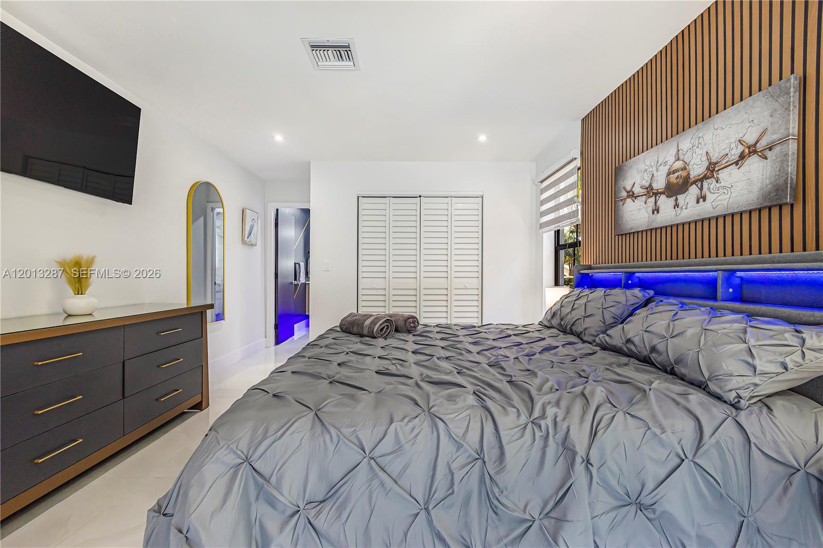 15331 Turnbull Dr, Miami Lakes FL 33014