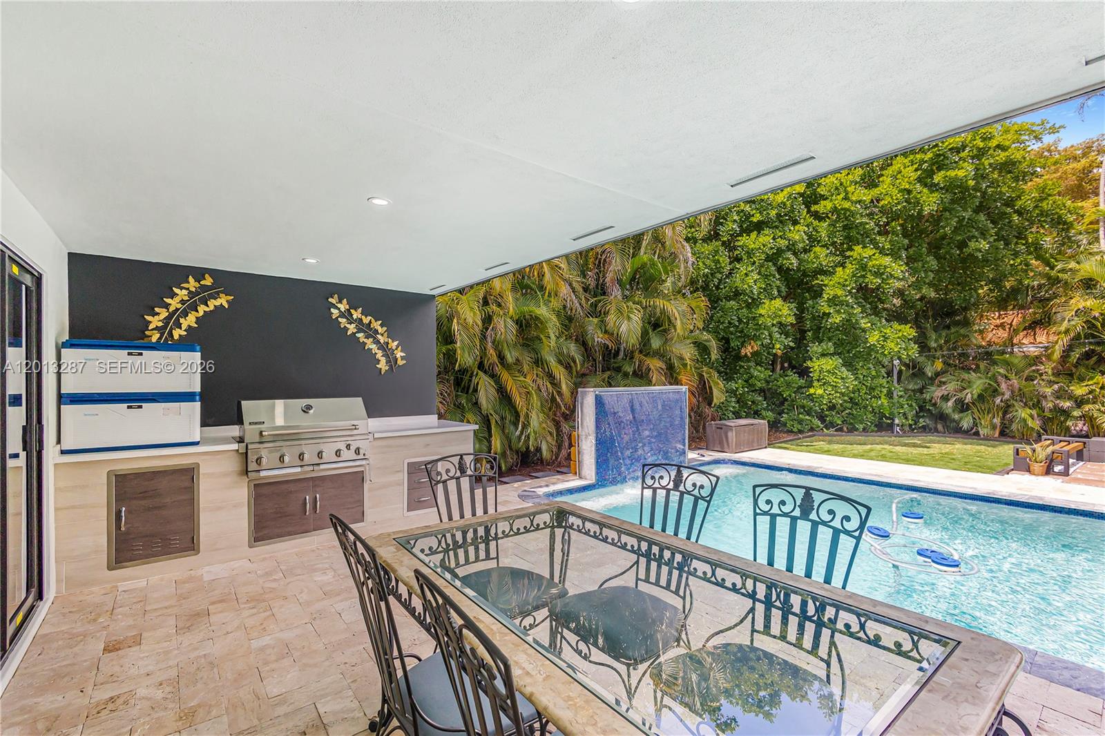 15331 Turnbull Dr, Miami Lakes FL 33014