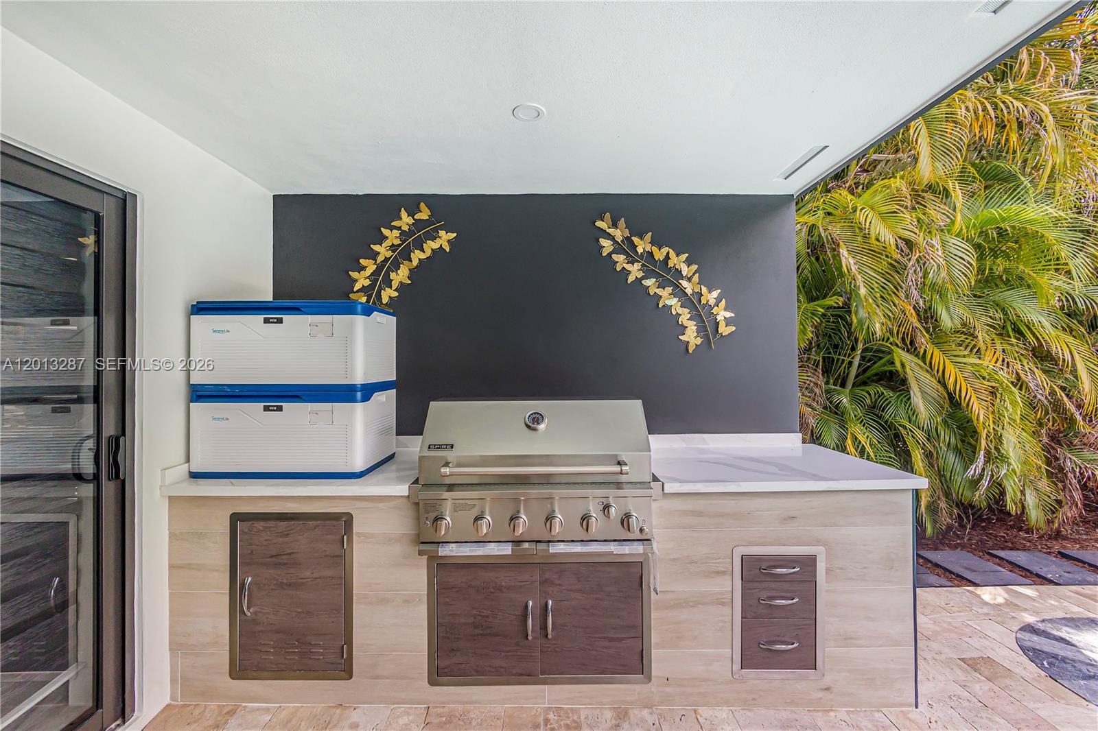 15331 Turnbull Dr, Miami Lakes FL 33014