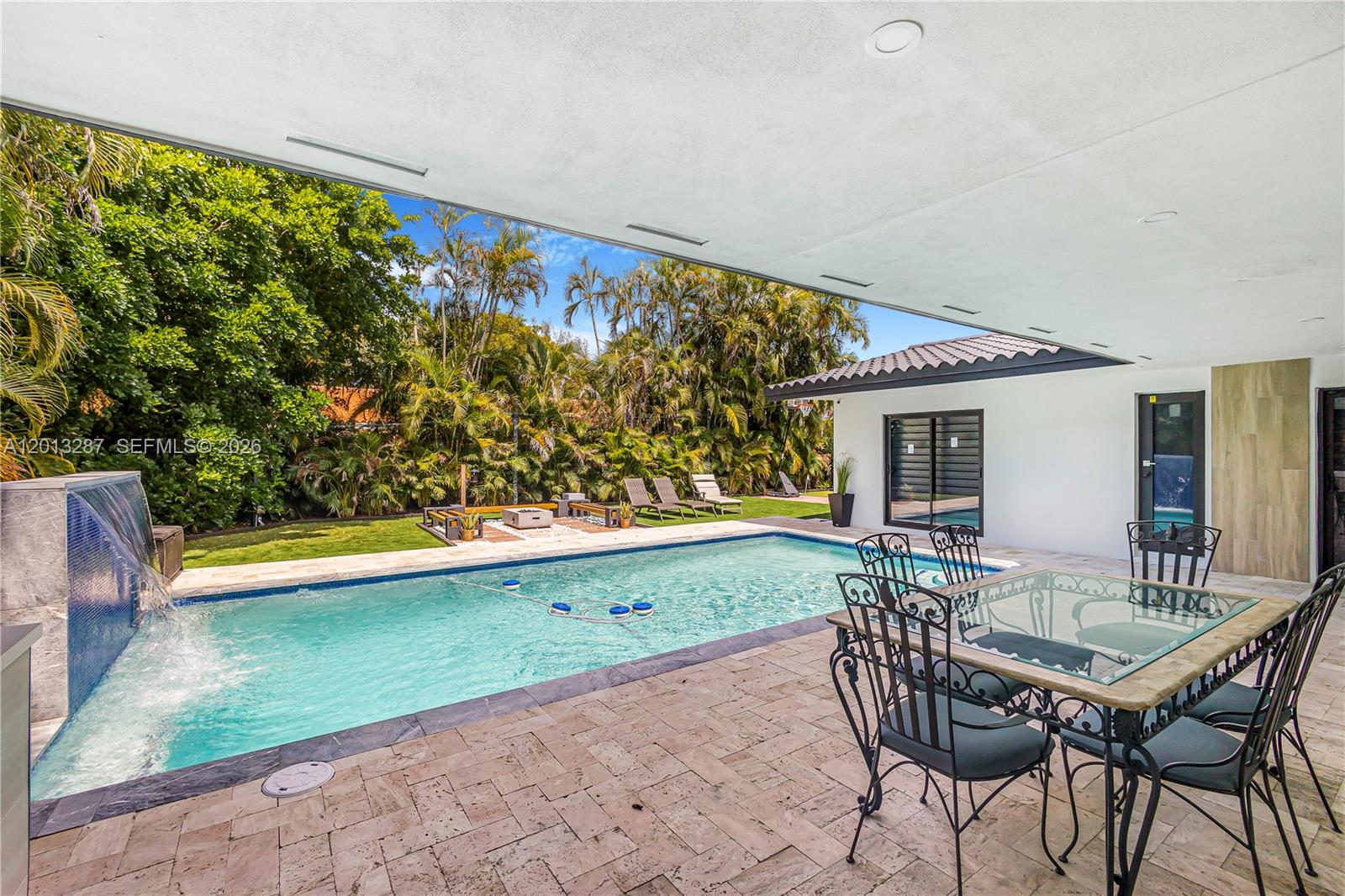 15331 Turnbull Dr, Miami Lakes FL 33014