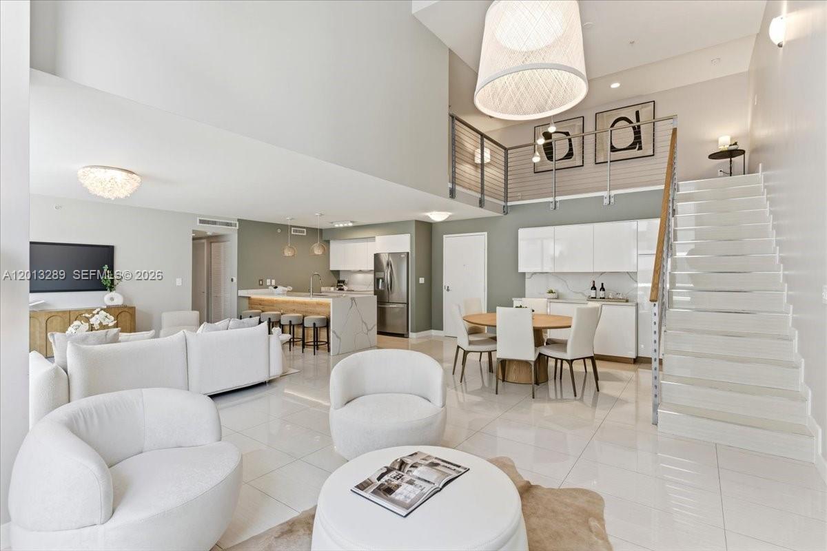 1111 SW 1st Ave #721N-Bi Level, Miami FL 33130