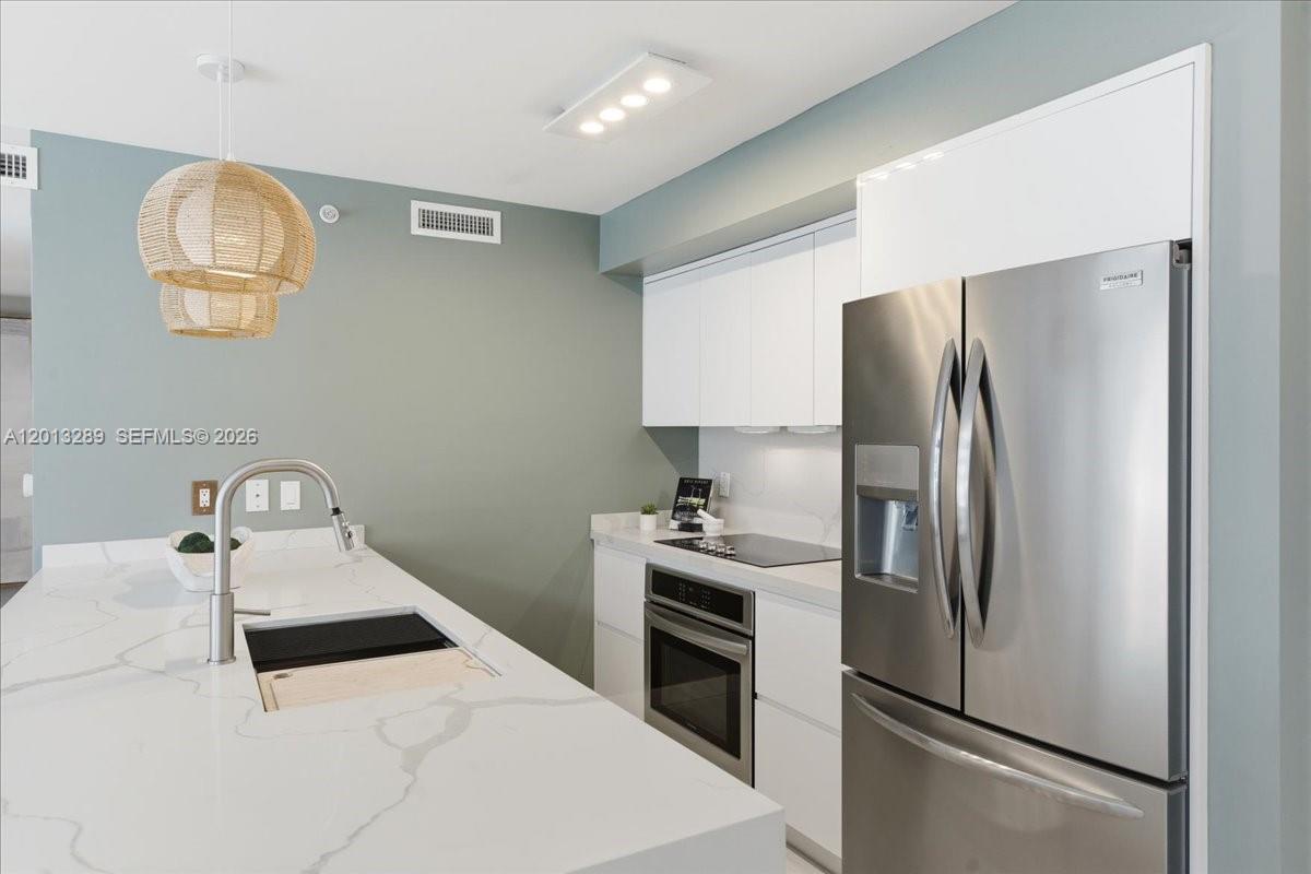 1111 SW 1st Ave #721N-Bi Level, Miami FL 33130