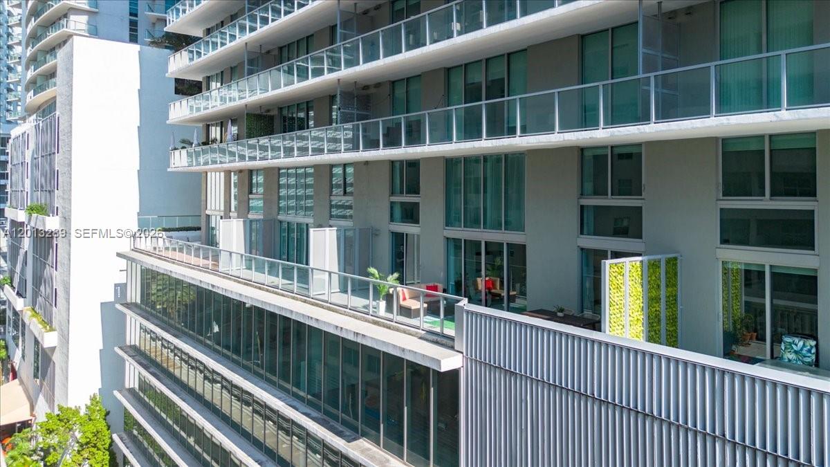 1111 SW 1st Ave #721N-Bi Level, Miami FL 33130