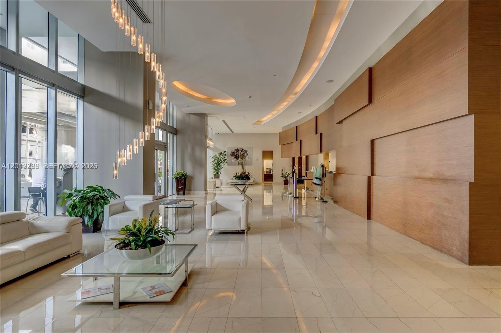1111 SW 1st Ave #721N-Bi Level, Miami FL 33130