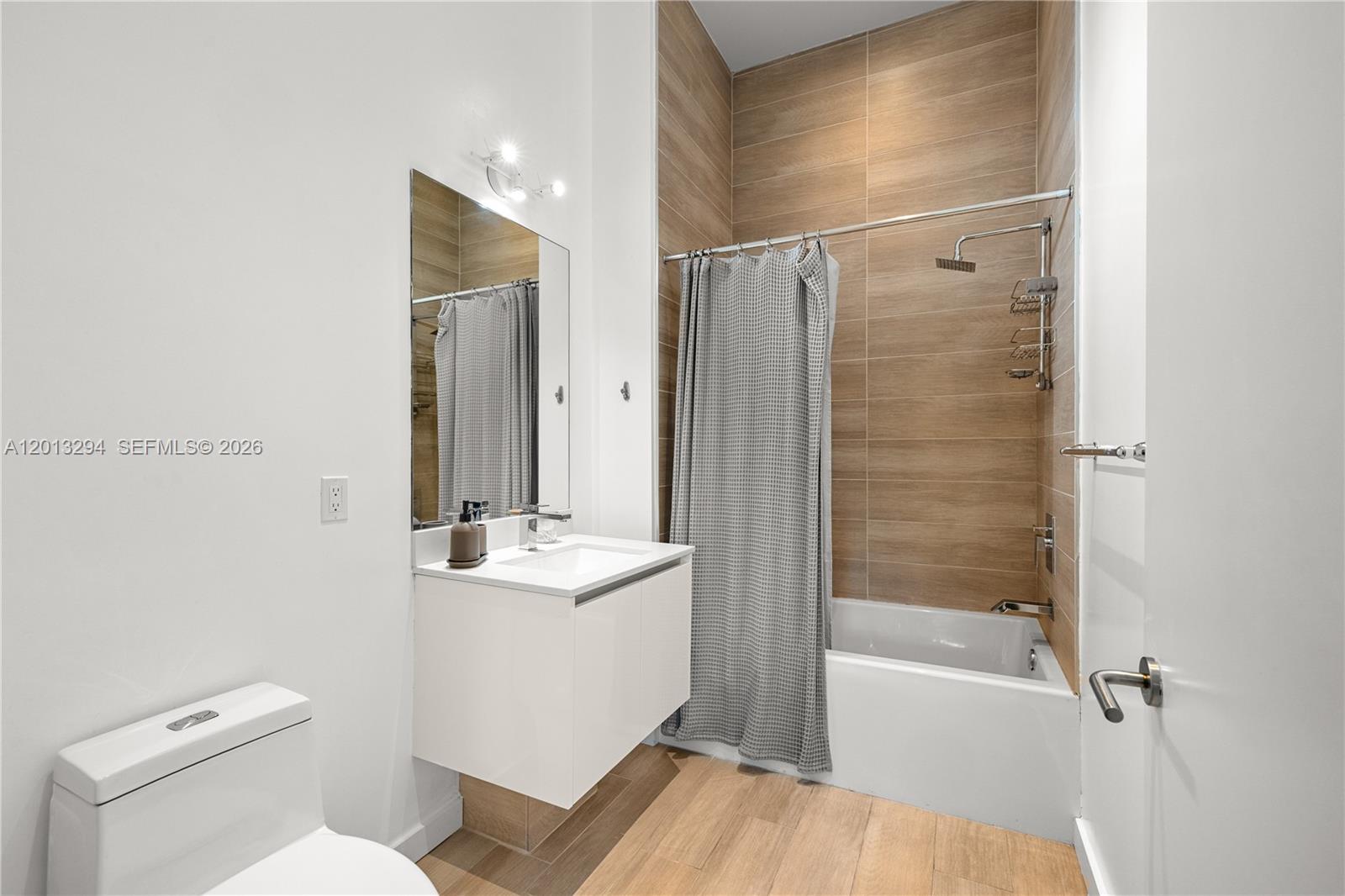 1600 SW 1st Ave #307, Miami FL 33129