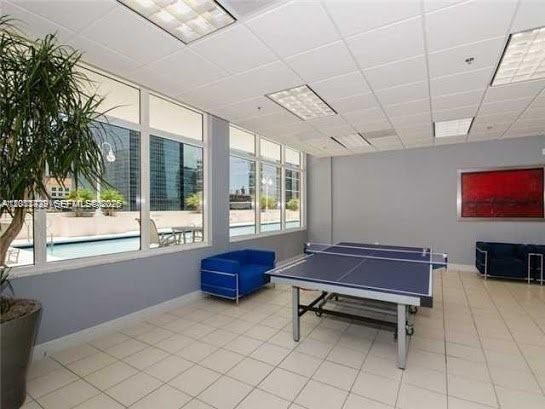 1200 Brickell Bay Dr #2716, Miami FL 33131