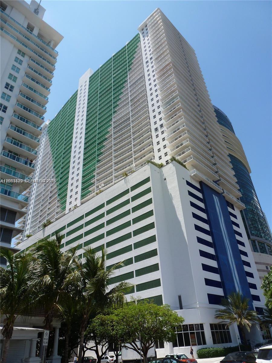 1200 Brickell Bay Dr #2716, Miami FL 33131