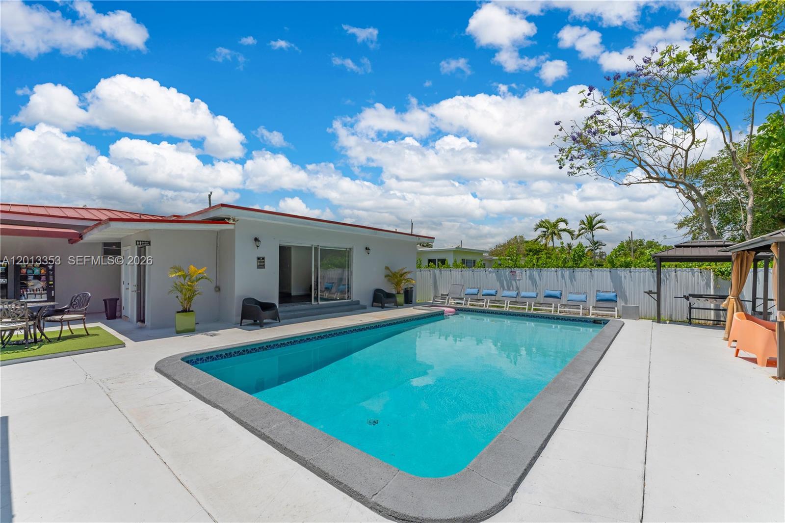 6355 SW 30th St, Miami FL 33155