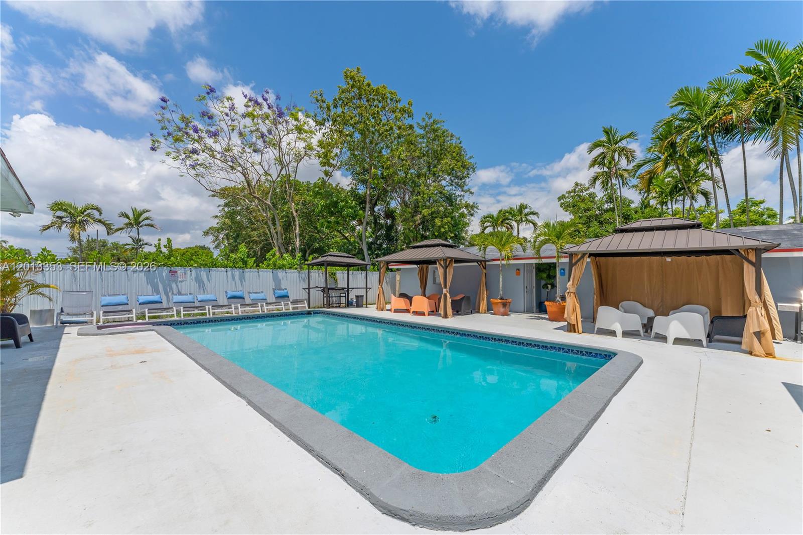 6355 SW 30th St, Miami FL 33155