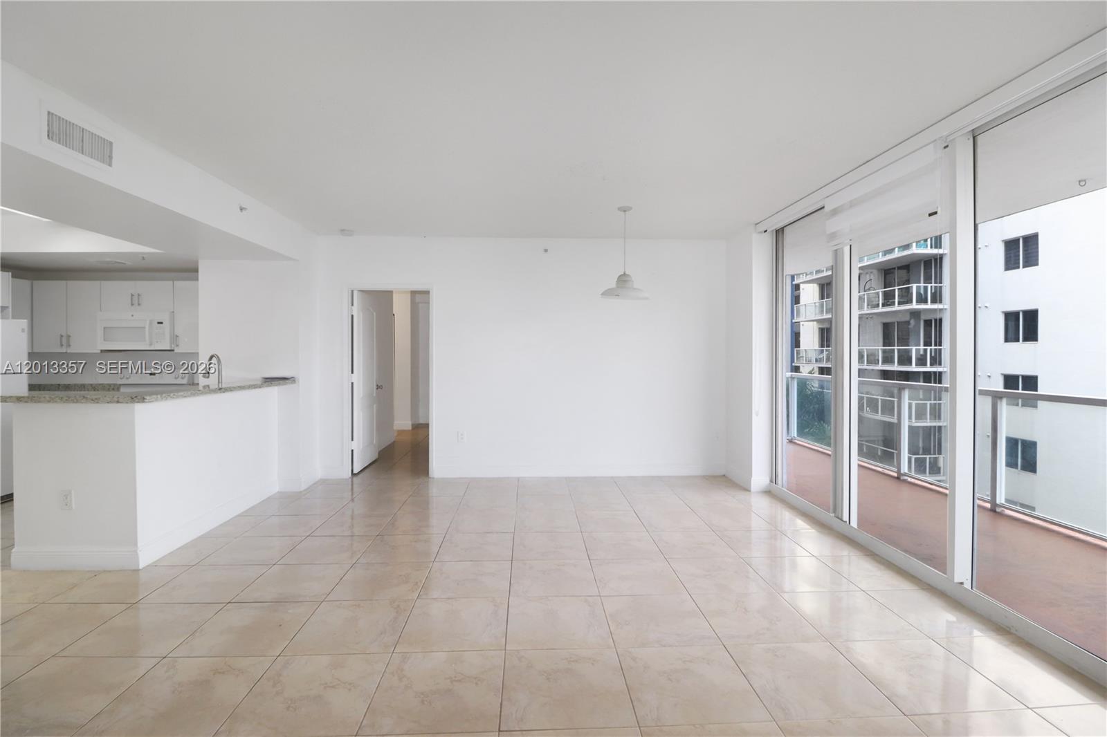 5085 NW 7th St #601, Miami FL 33126