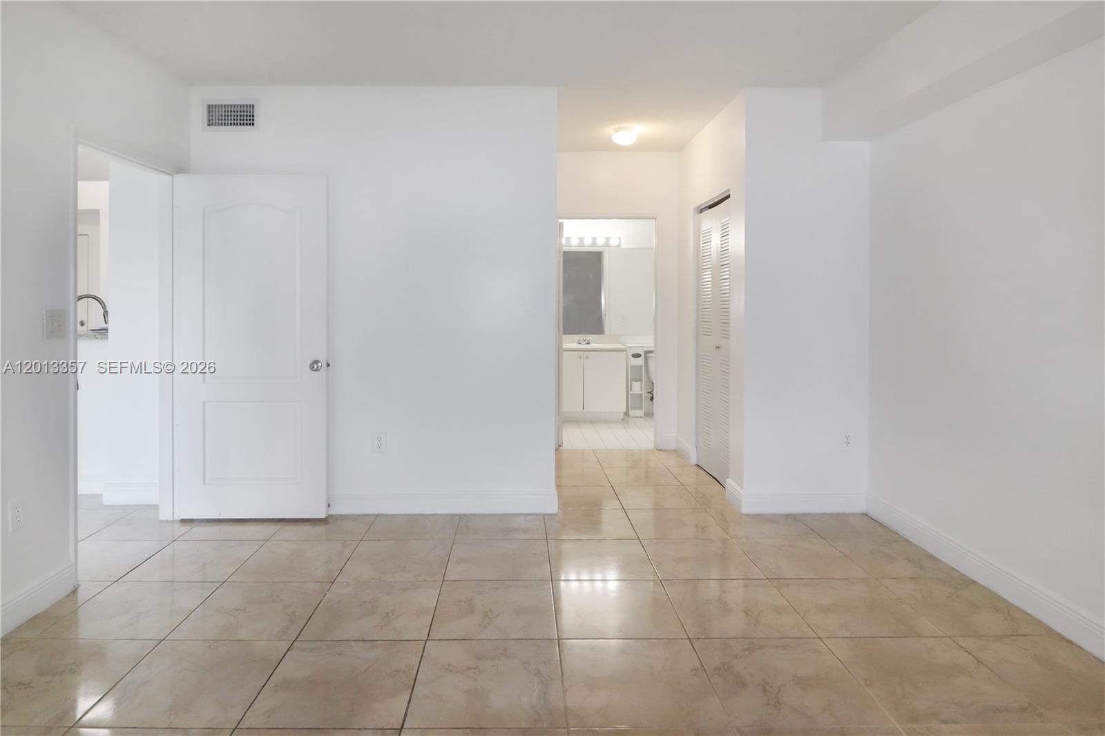 5085 NW 7th St #601, Miami FL 33126