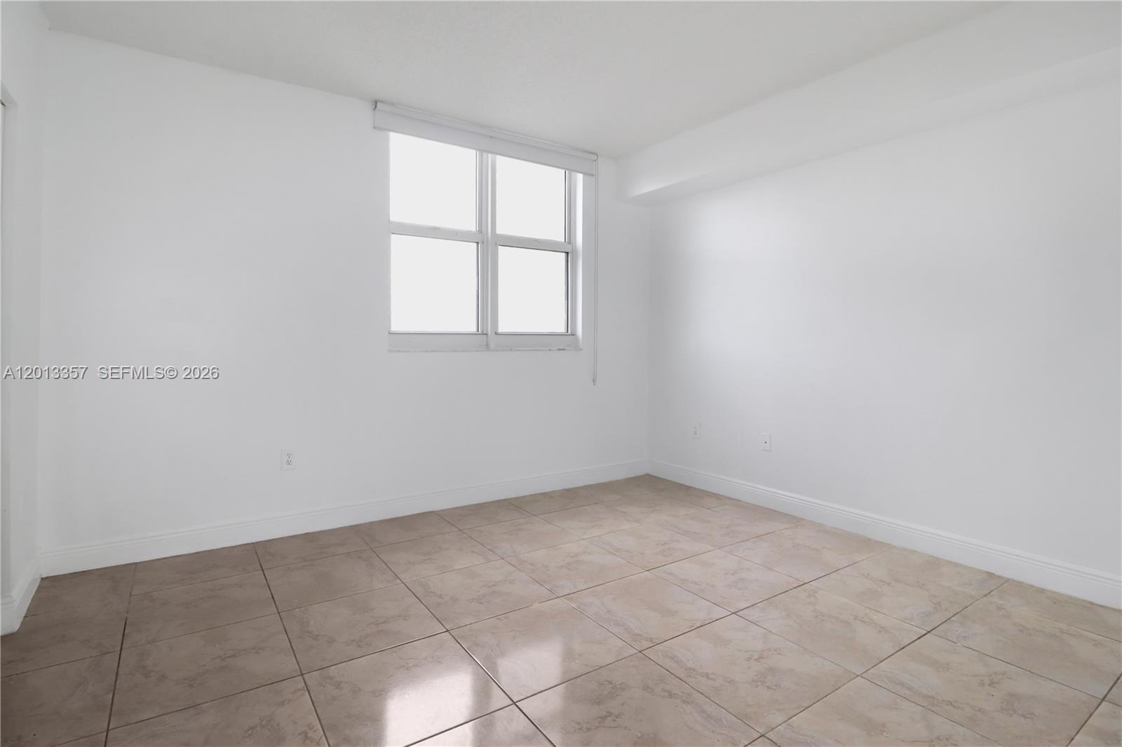5085 NW 7th St #601, Miami FL 33126