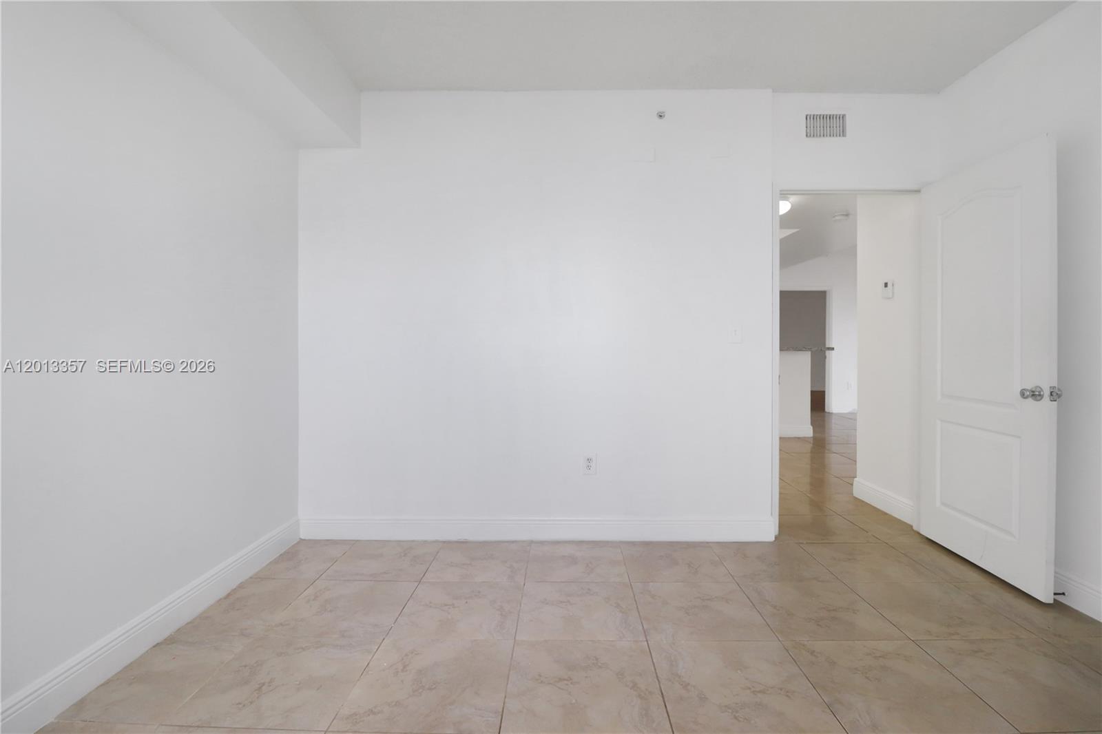 5085 NW 7th St #601, Miami FL 33126