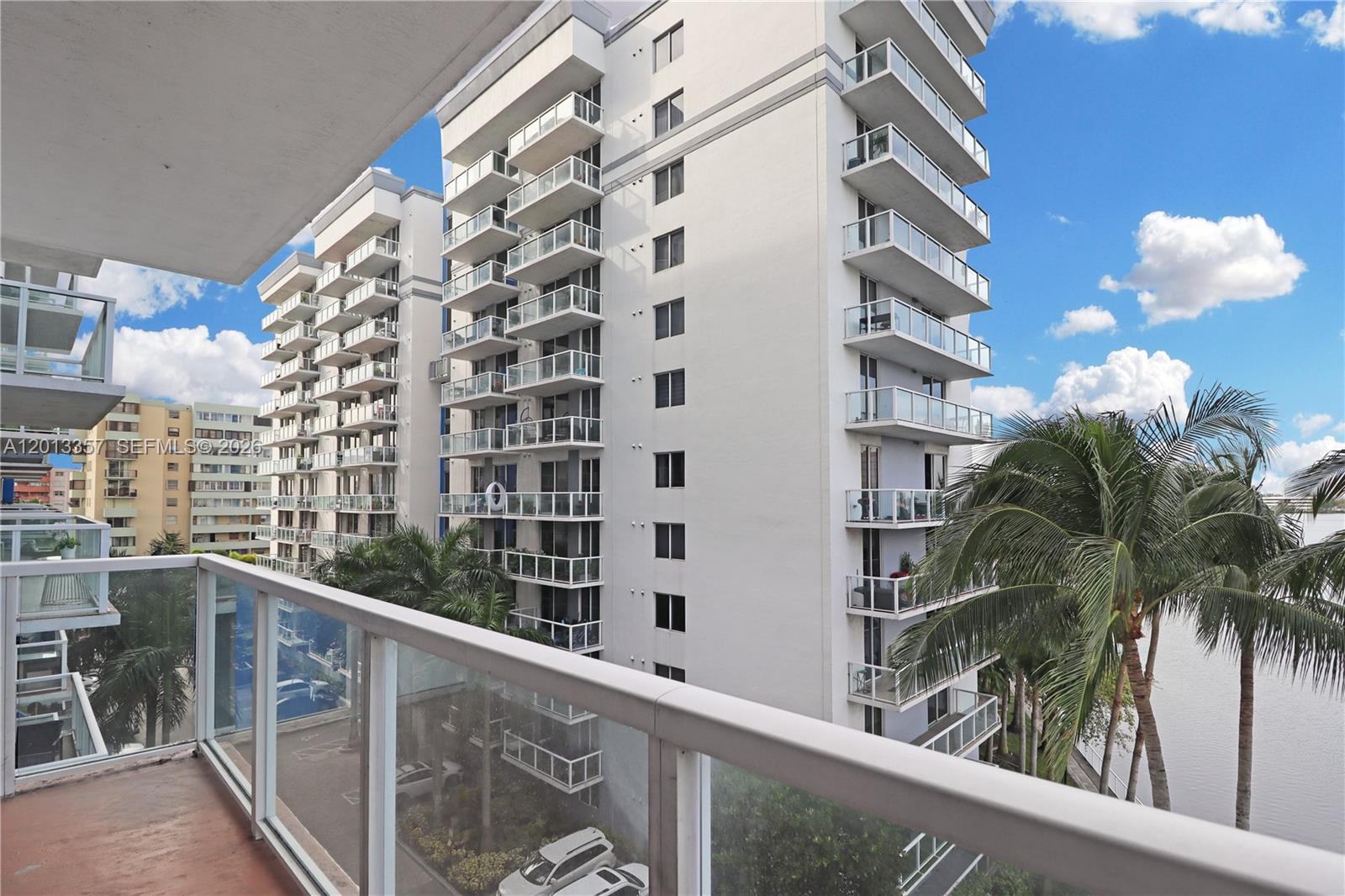 5085 NW 7th St #601, Miami FL 33126
