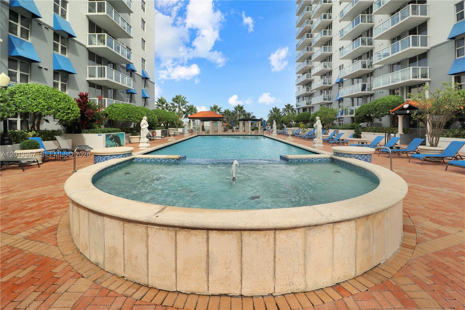 5085 NW 7th St #601, Miami FL 33126