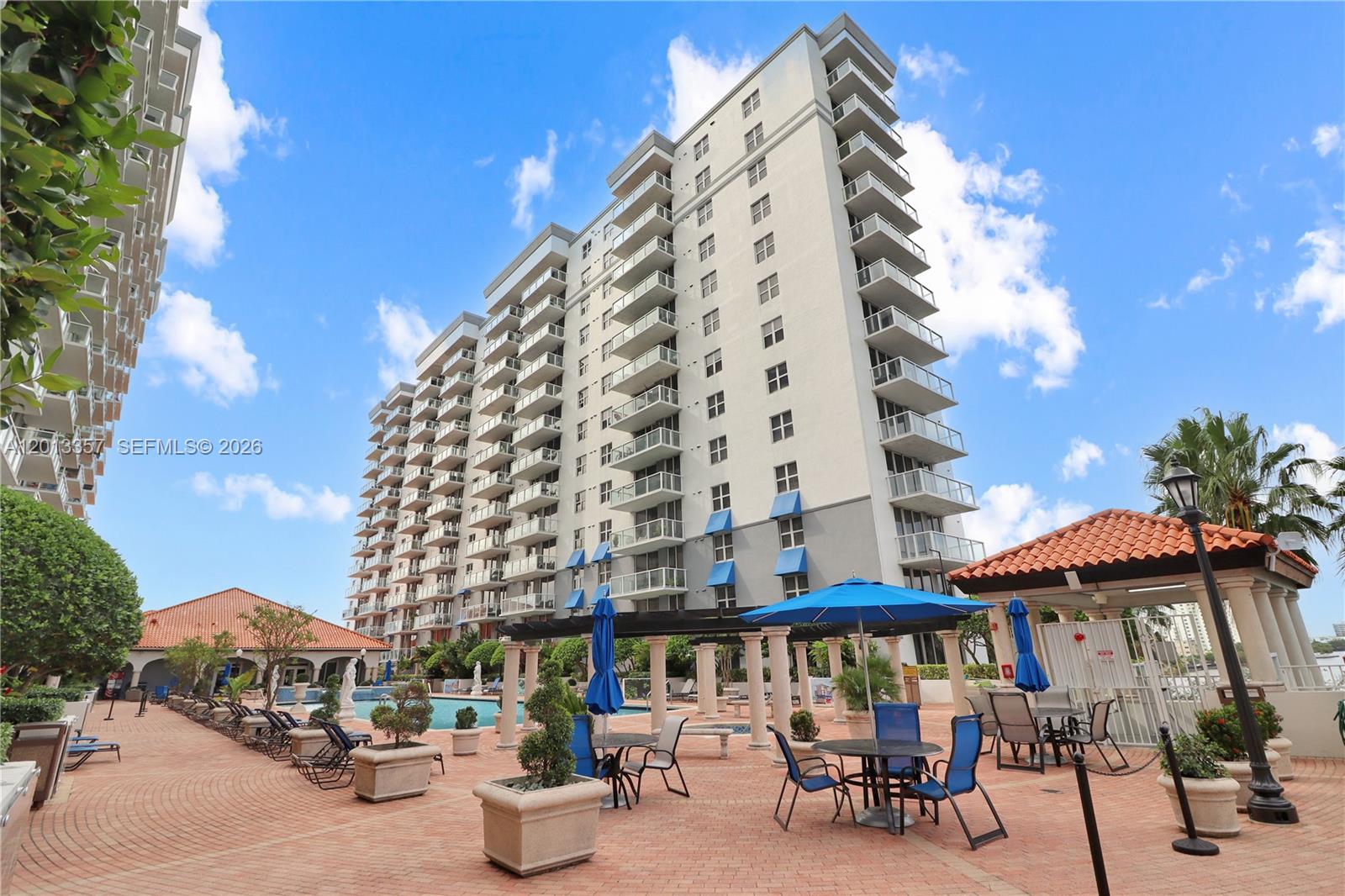 5085 NW 7th St #601, Miami FL 33126