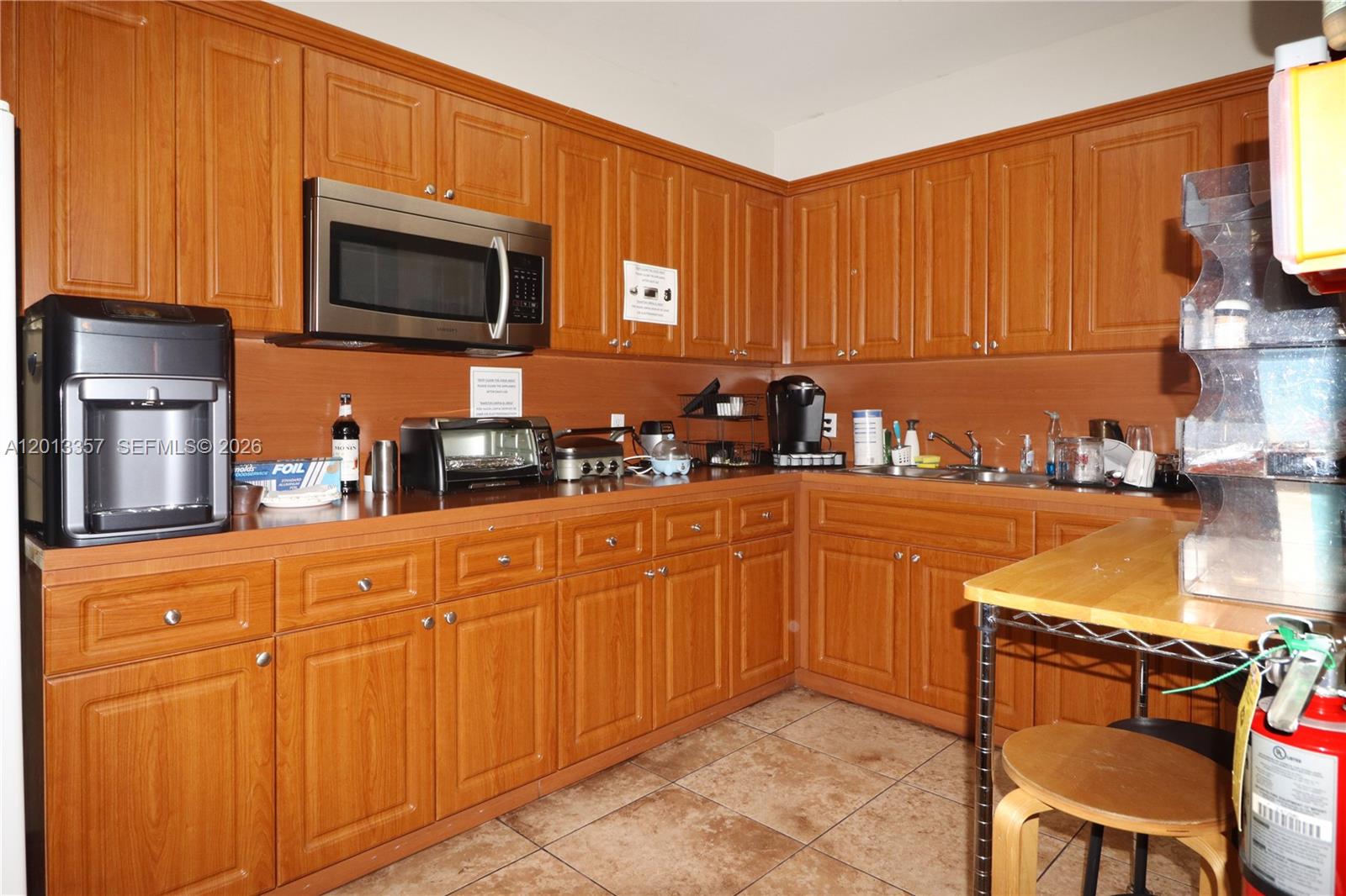 5085 NW 7th St #601, Miami FL 33126