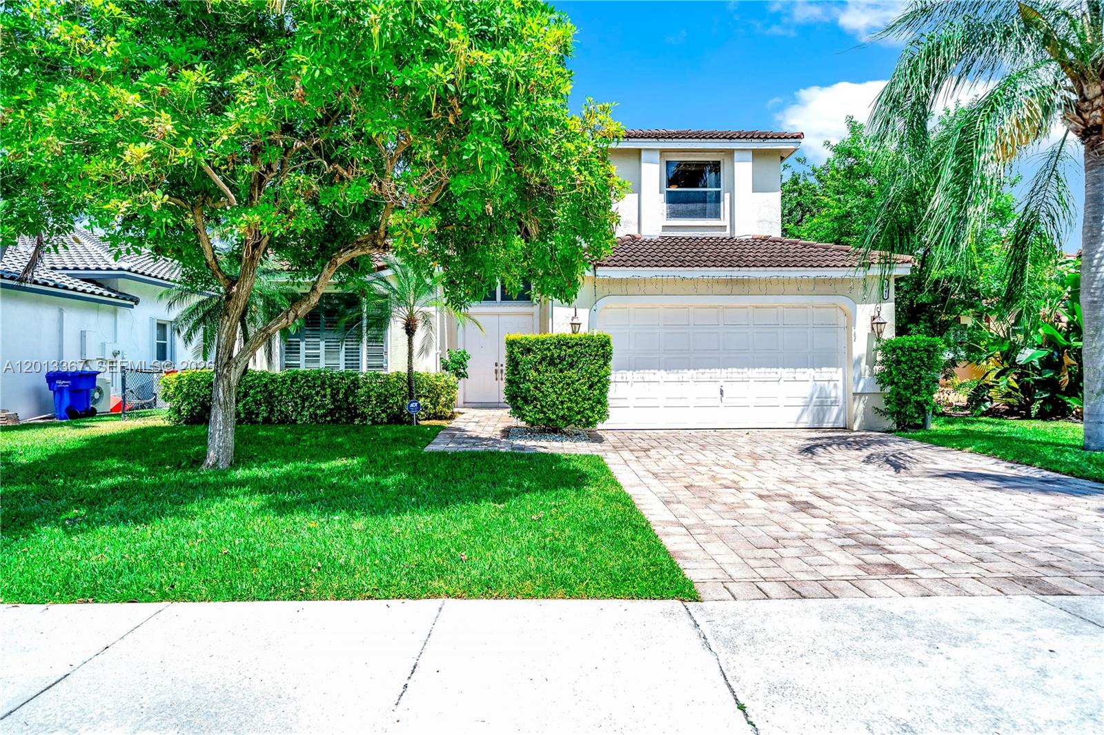 1241 S 13th Ave, Hollywood FL 33019