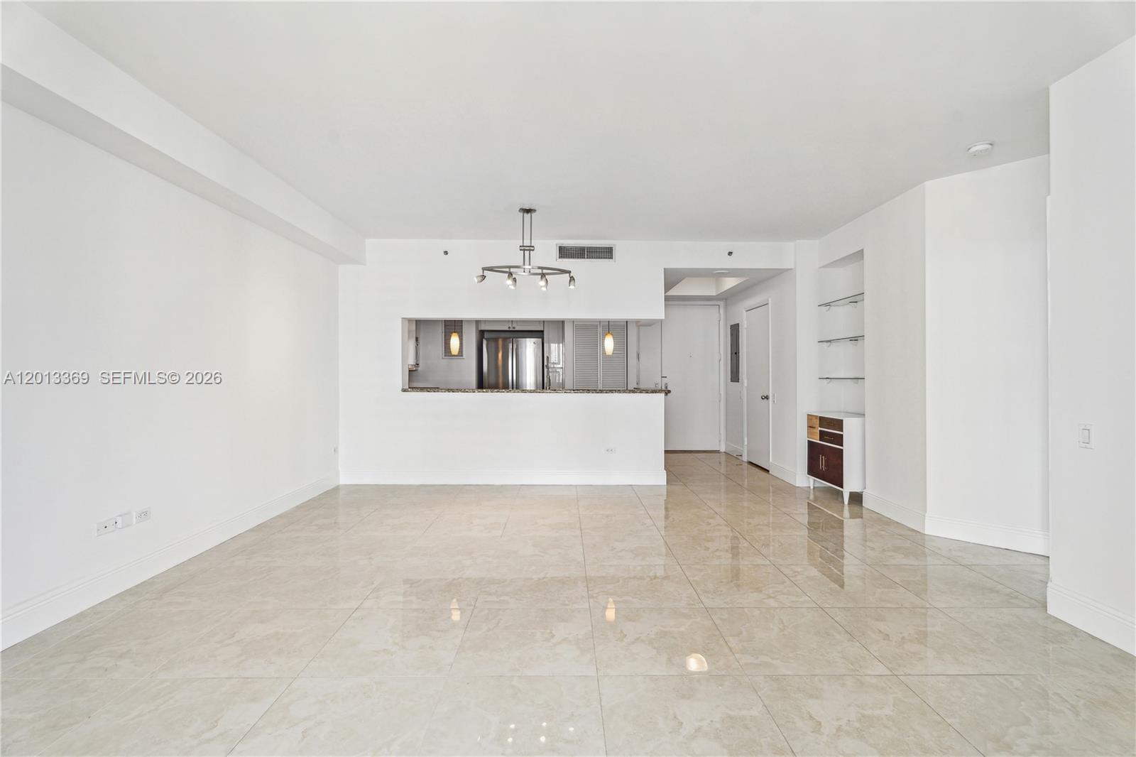 808 Brickell Key Dr #2207, Miami FL 33131