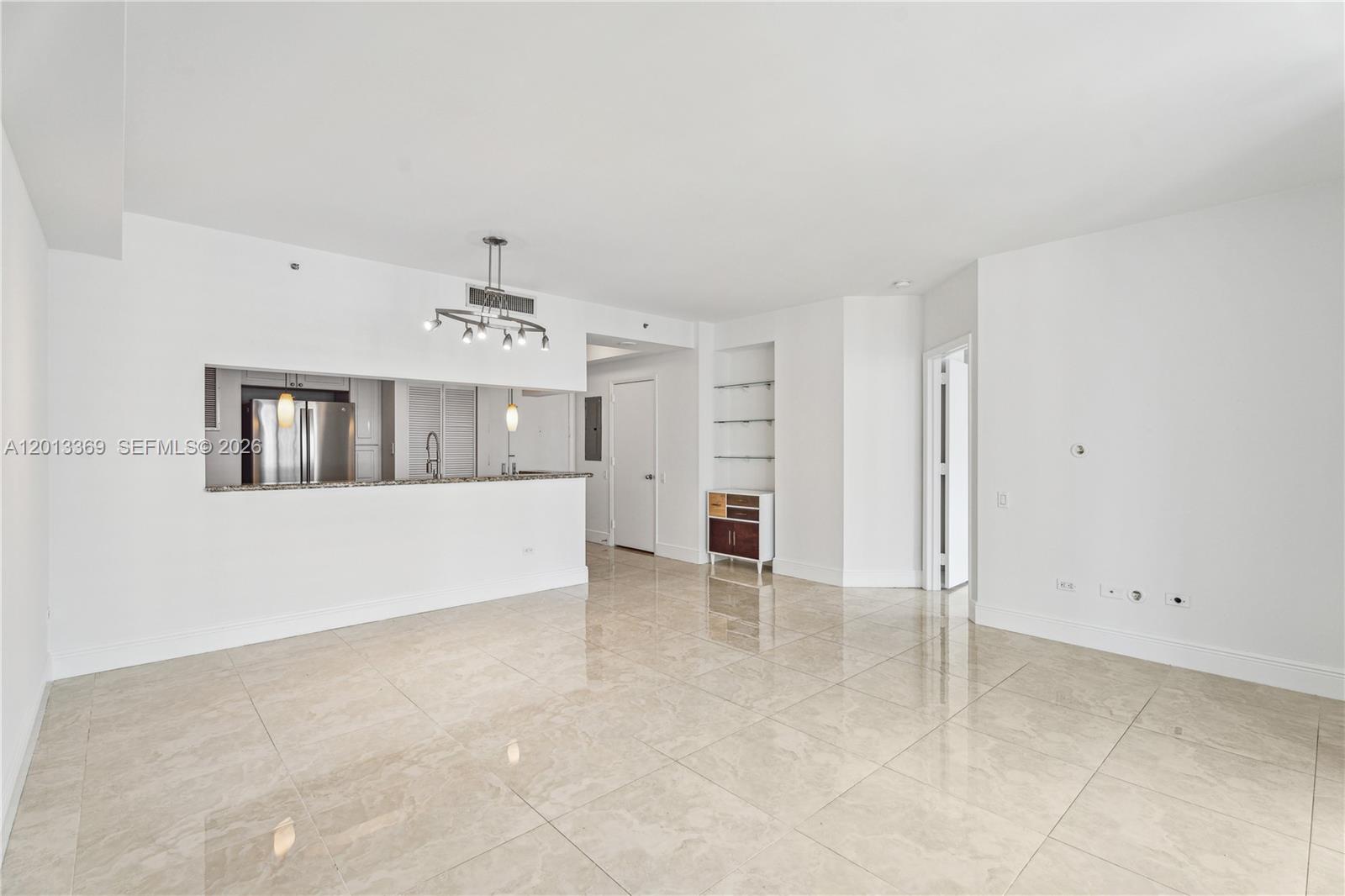 808 Brickell Key Dr #2207, Miami FL 33131