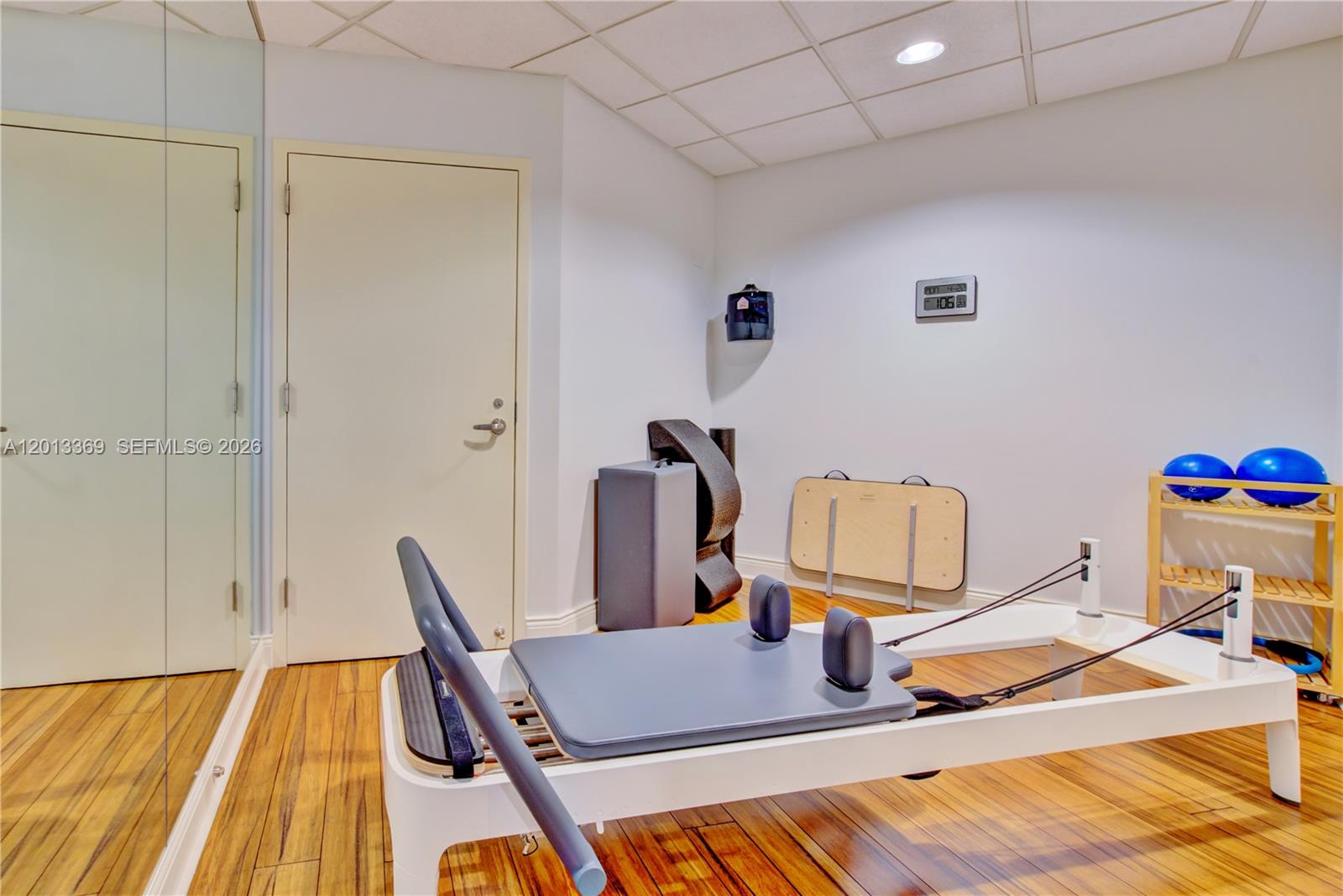 808 Brickell Key Dr #2207, Miami FL 33131