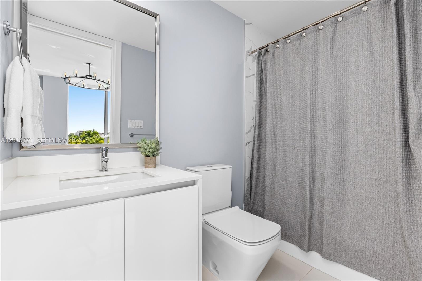 133 Isle Of Venice Dr #4B, Fort Lauderdale FL 33301
