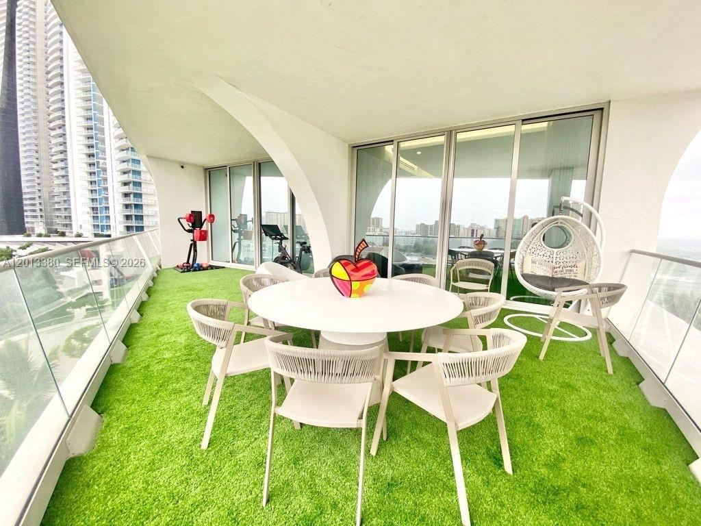 16901 Collins Ave #701, Sunny Isles Beach FL 33160