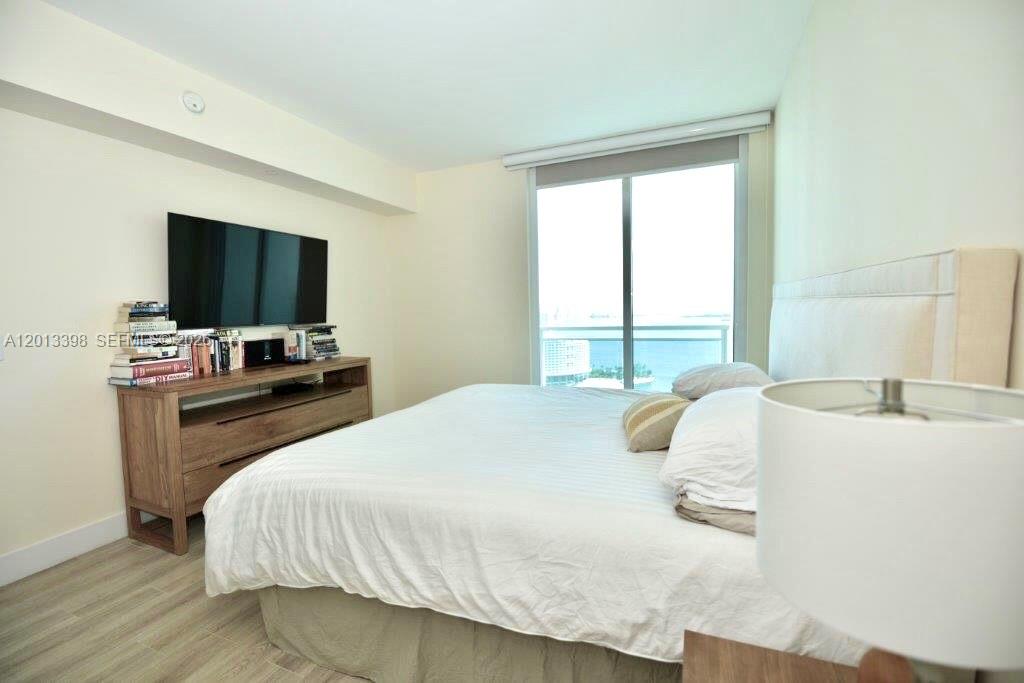 951 Brickell Ave #3104, Miami FL 33131