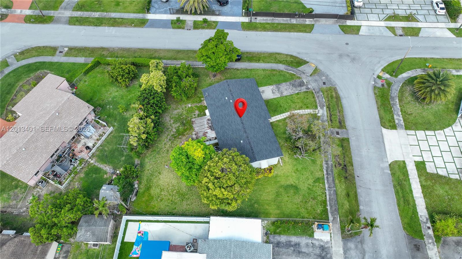 10370 SW 44th St, Miami FL 33165