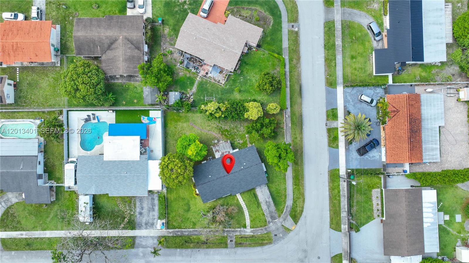 10370 SW 44th St, Miami FL 33165