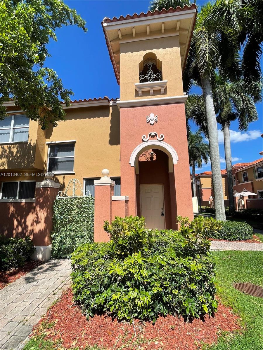 10666 SW 7th St #2106, Pembroke Pines FL 33025