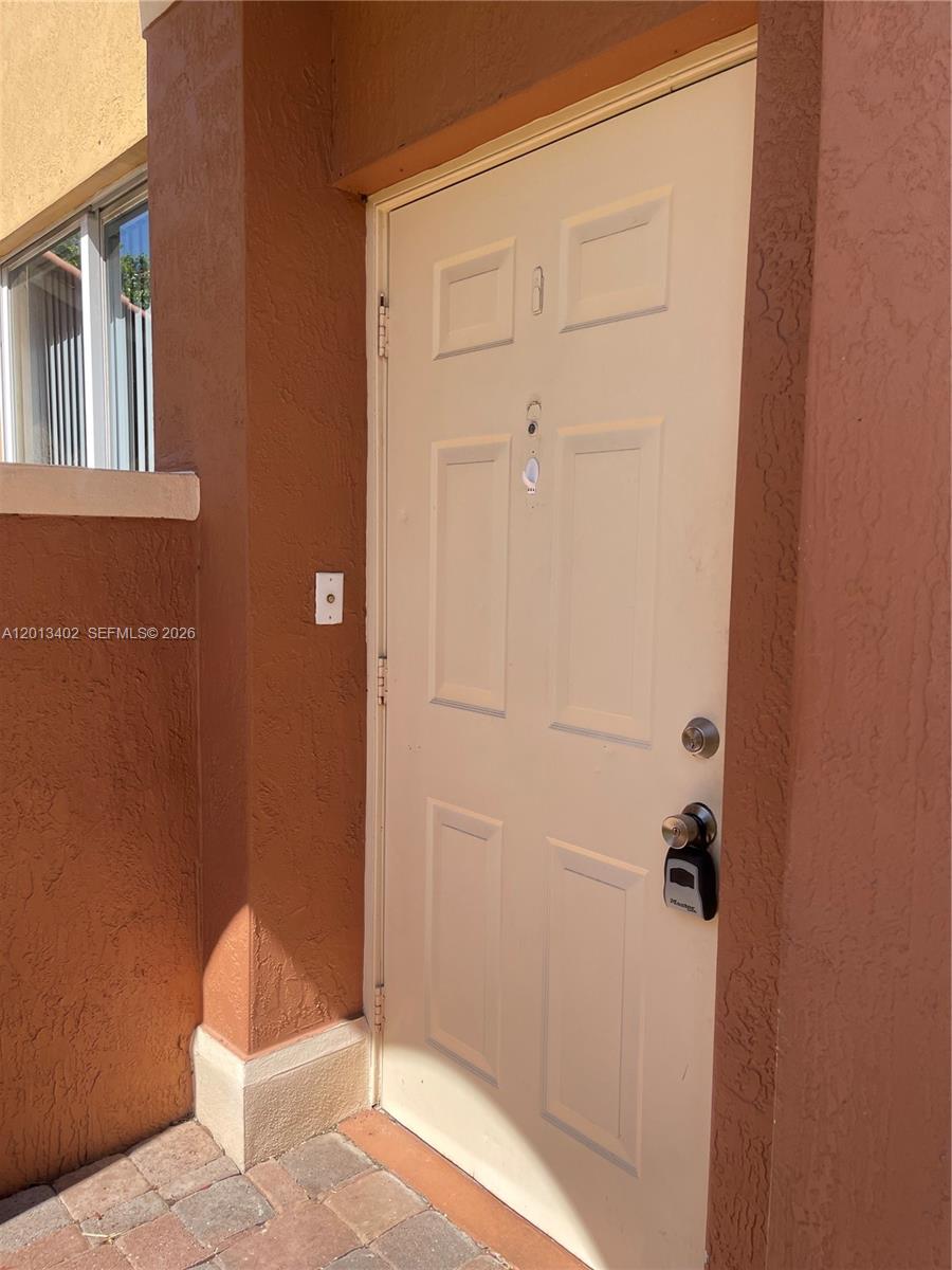 10666 SW 7th St #2106, Pembroke Pines FL 33025