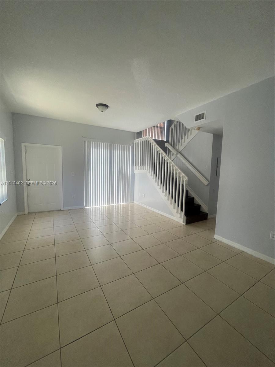 10666 SW 7th St #2106, Pembroke Pines FL 33025