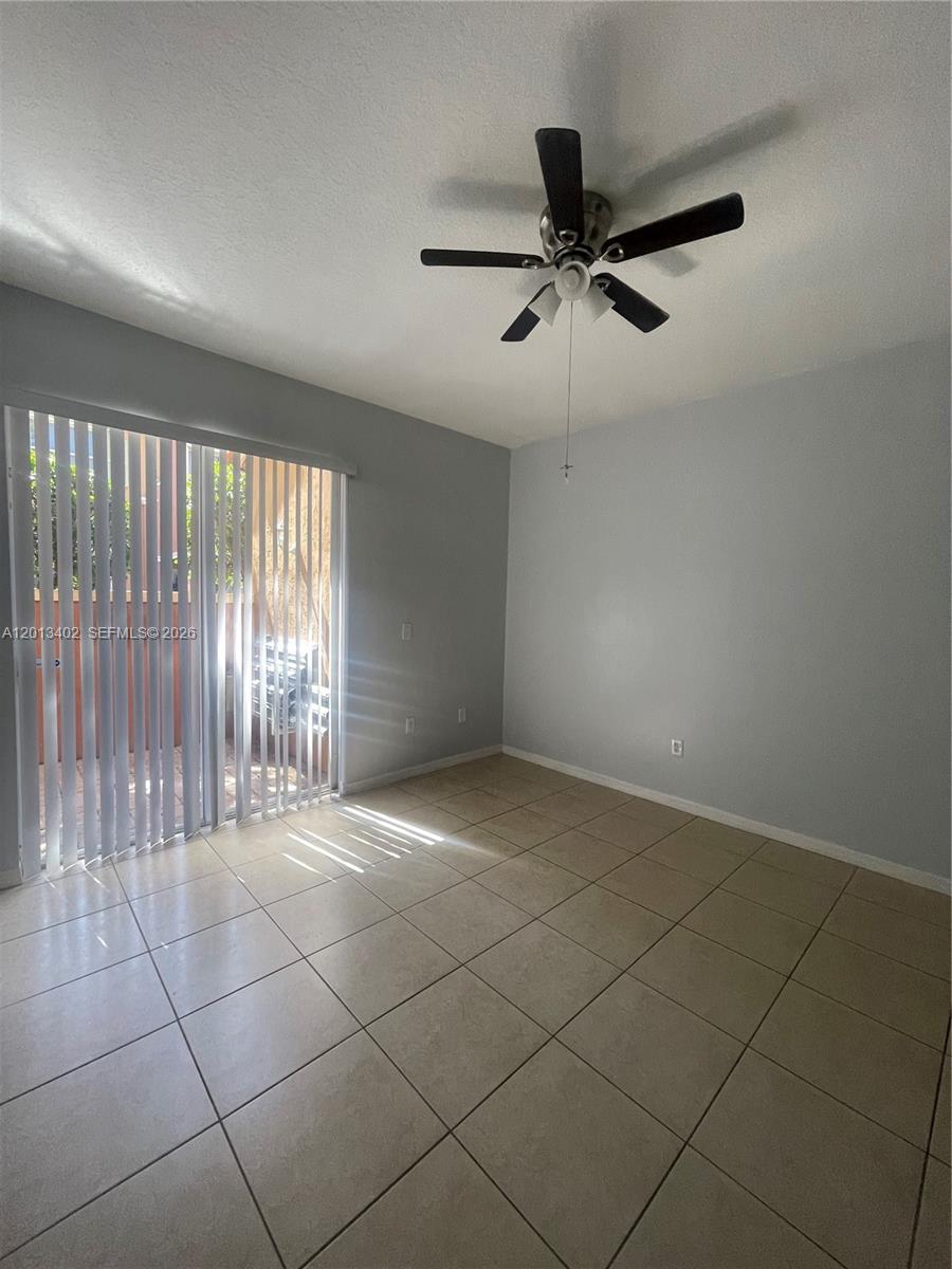 10666 SW 7th St #2106, Pembroke Pines FL 33025