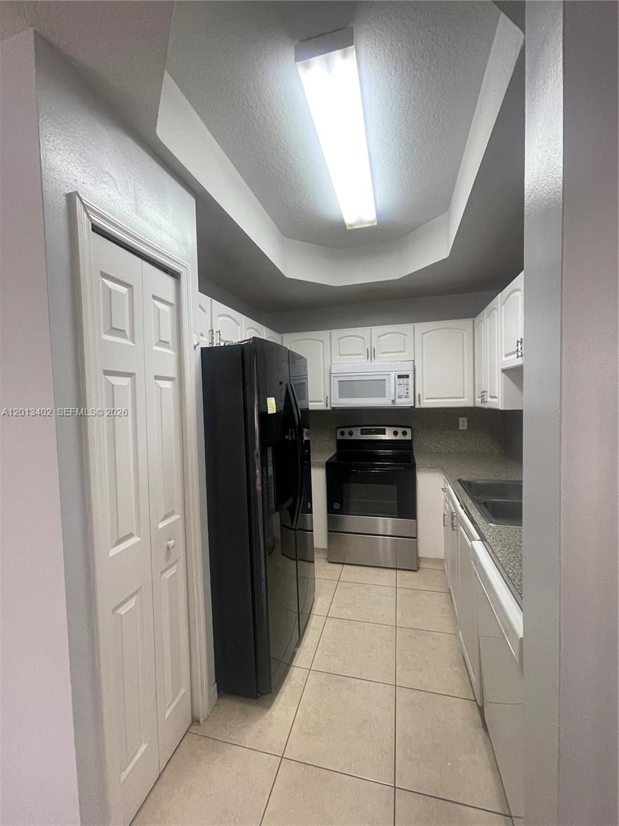 10666 SW 7th St #2106, Pembroke Pines FL 33025