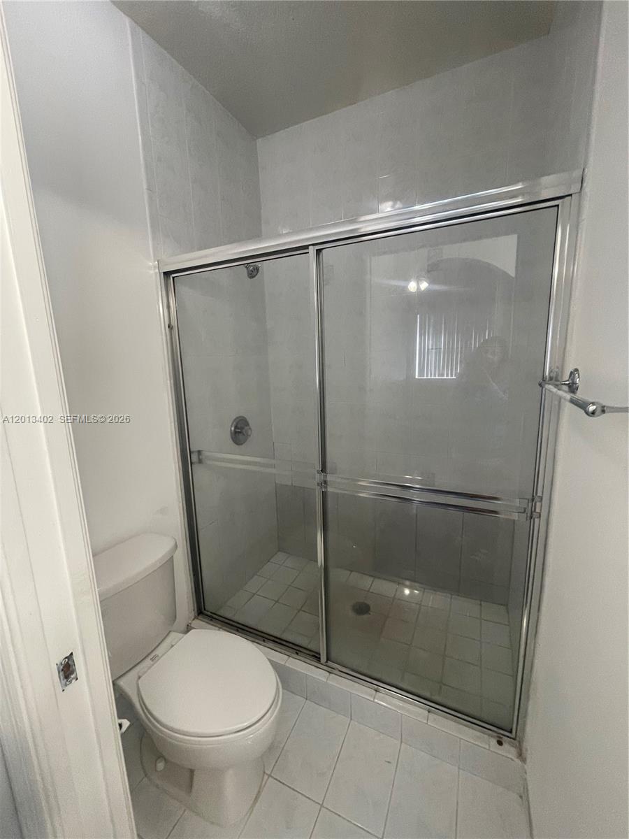 10666 SW 7th St #2106, Pembroke Pines FL 33025