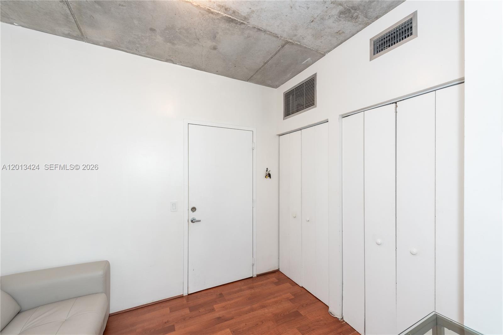690 SW 1st CT #1034, Miami FL 33130