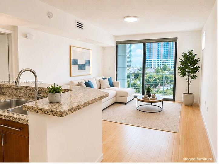 110 Washington Ave #1710, Miami Beach FL 33139