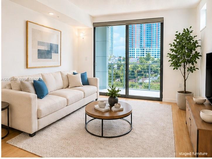 110 Washington Ave #1710, Miami Beach FL 33139