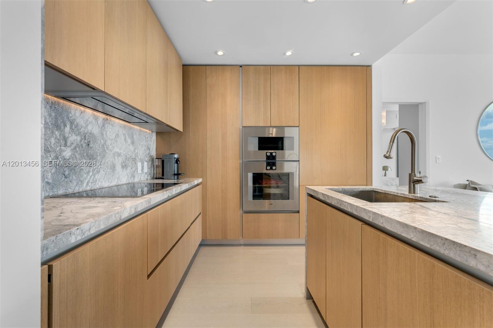 500 Alton Rd #2904, Miami Beach FL 33139