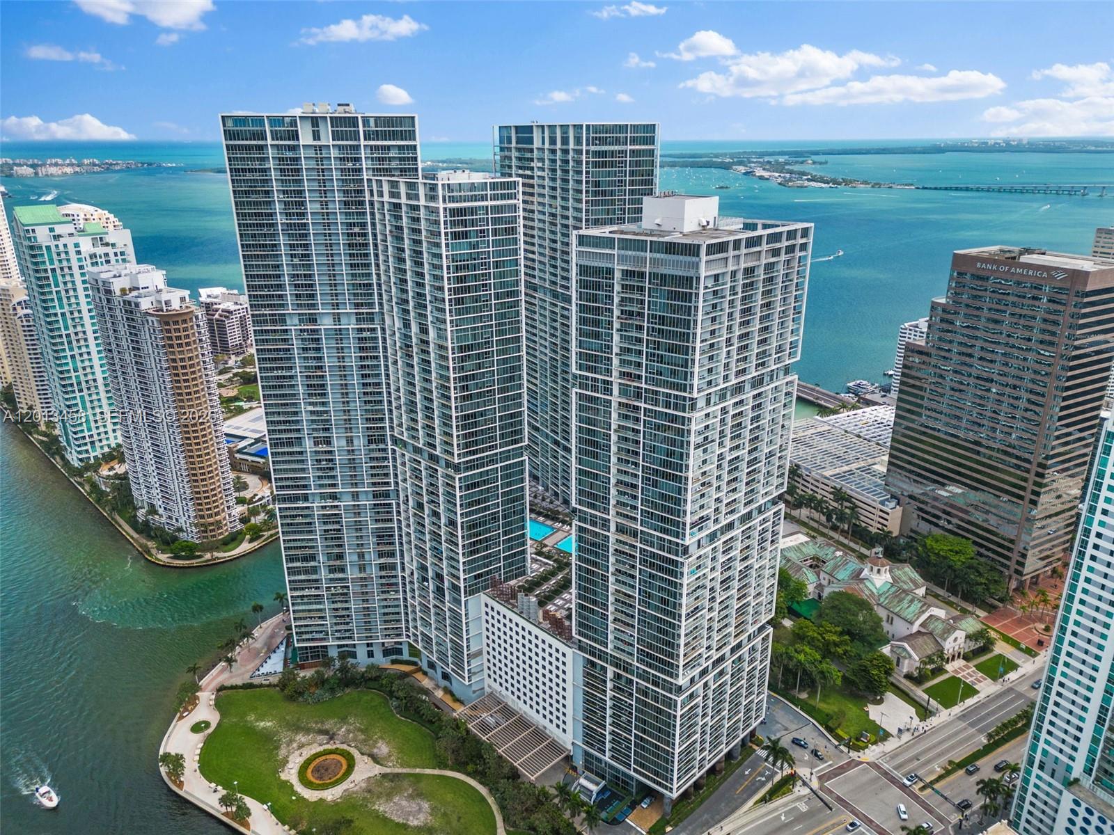 475 Brickell Ave #2812, Miami FL 33131