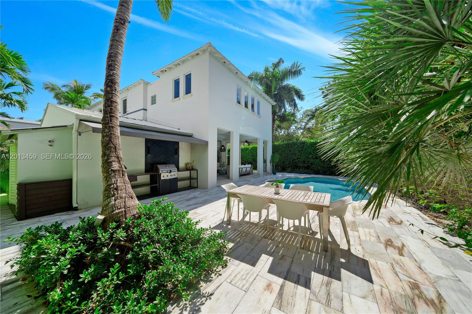 1281 S Venetian Way, Miami FL 33139