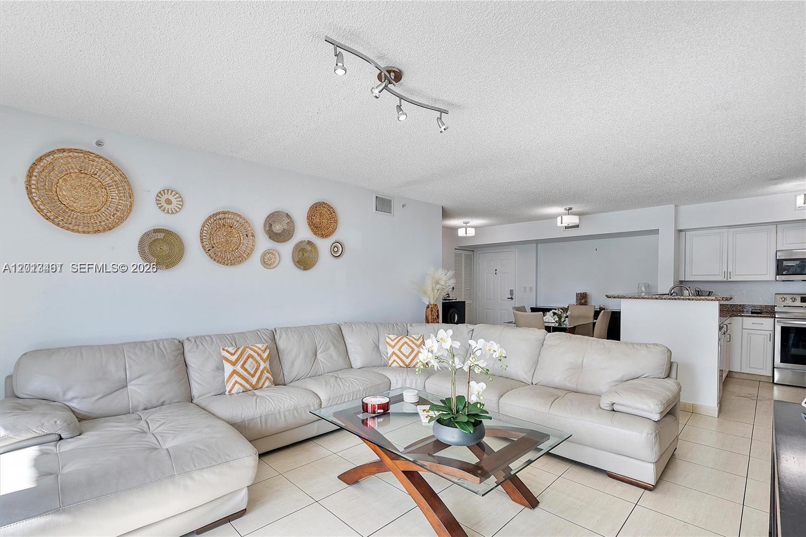 1155 Brickell Bay Dr #603, Miami FL 33131