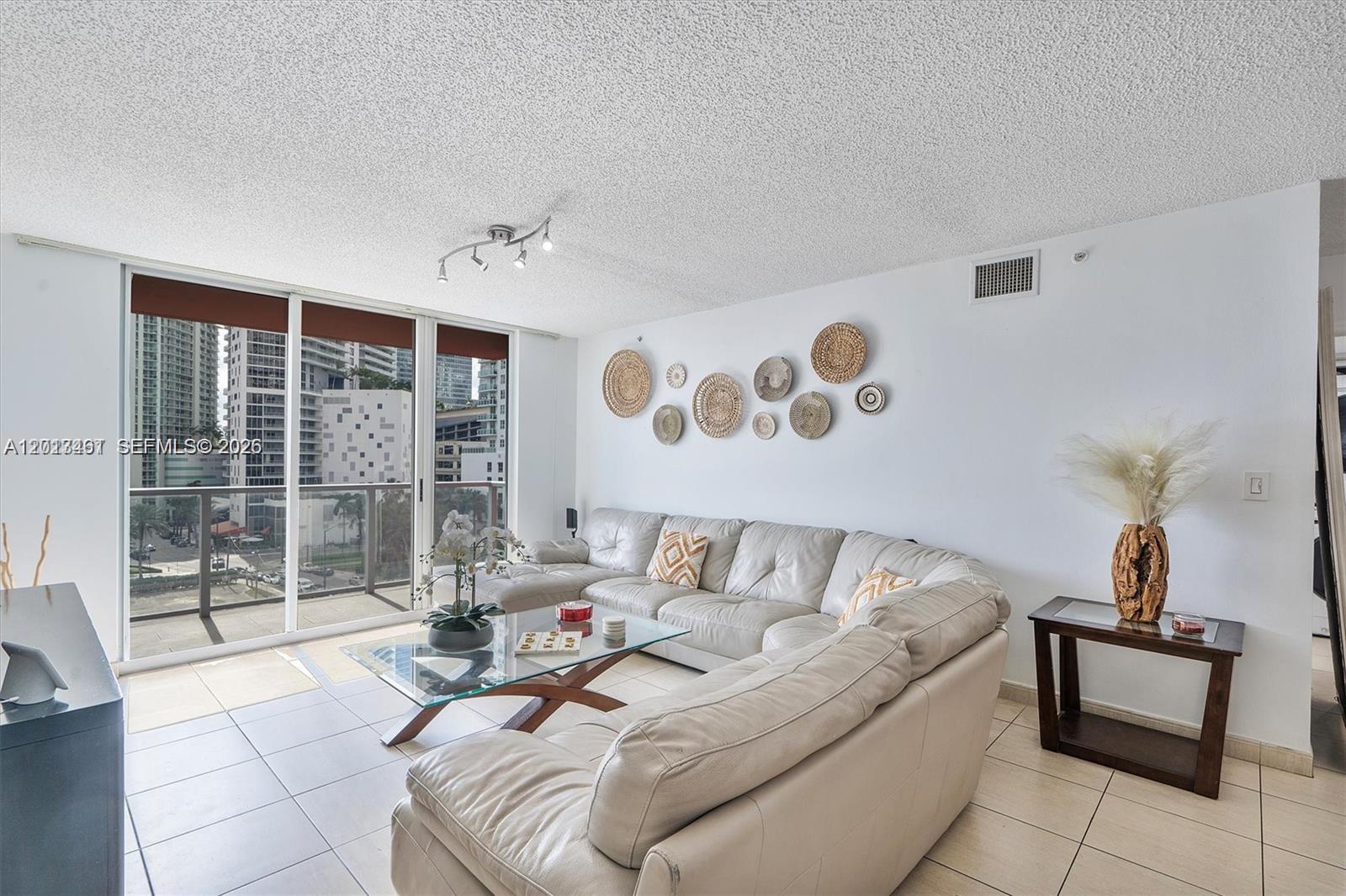 1155 Brickell Bay Dr #603, Miami FL 33131