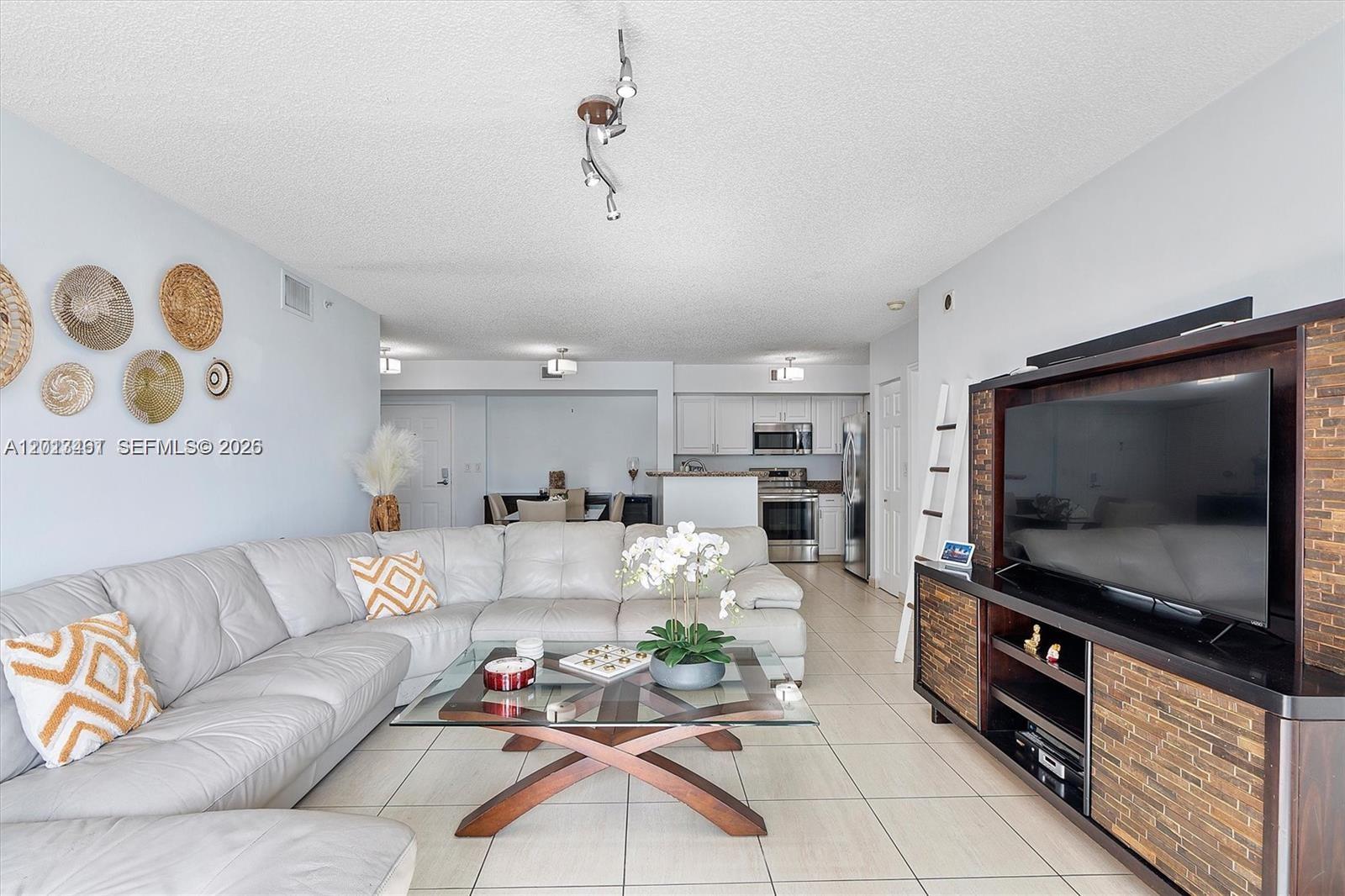 1155 Brickell Bay Dr #603, Miami FL 33131