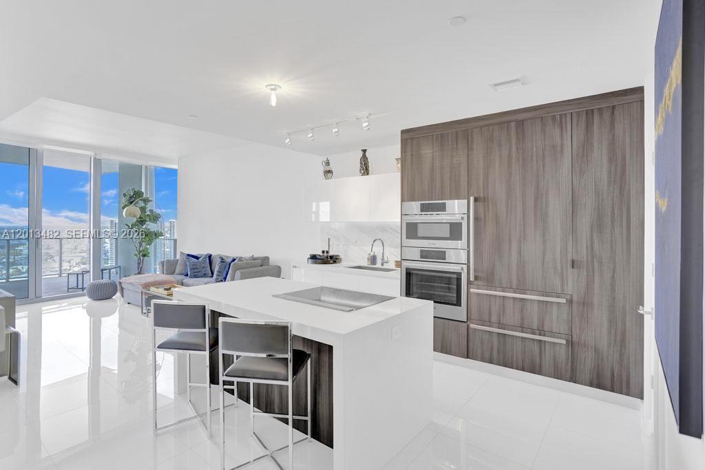 851 NE 1st Ave #2900, Miami FL 33132